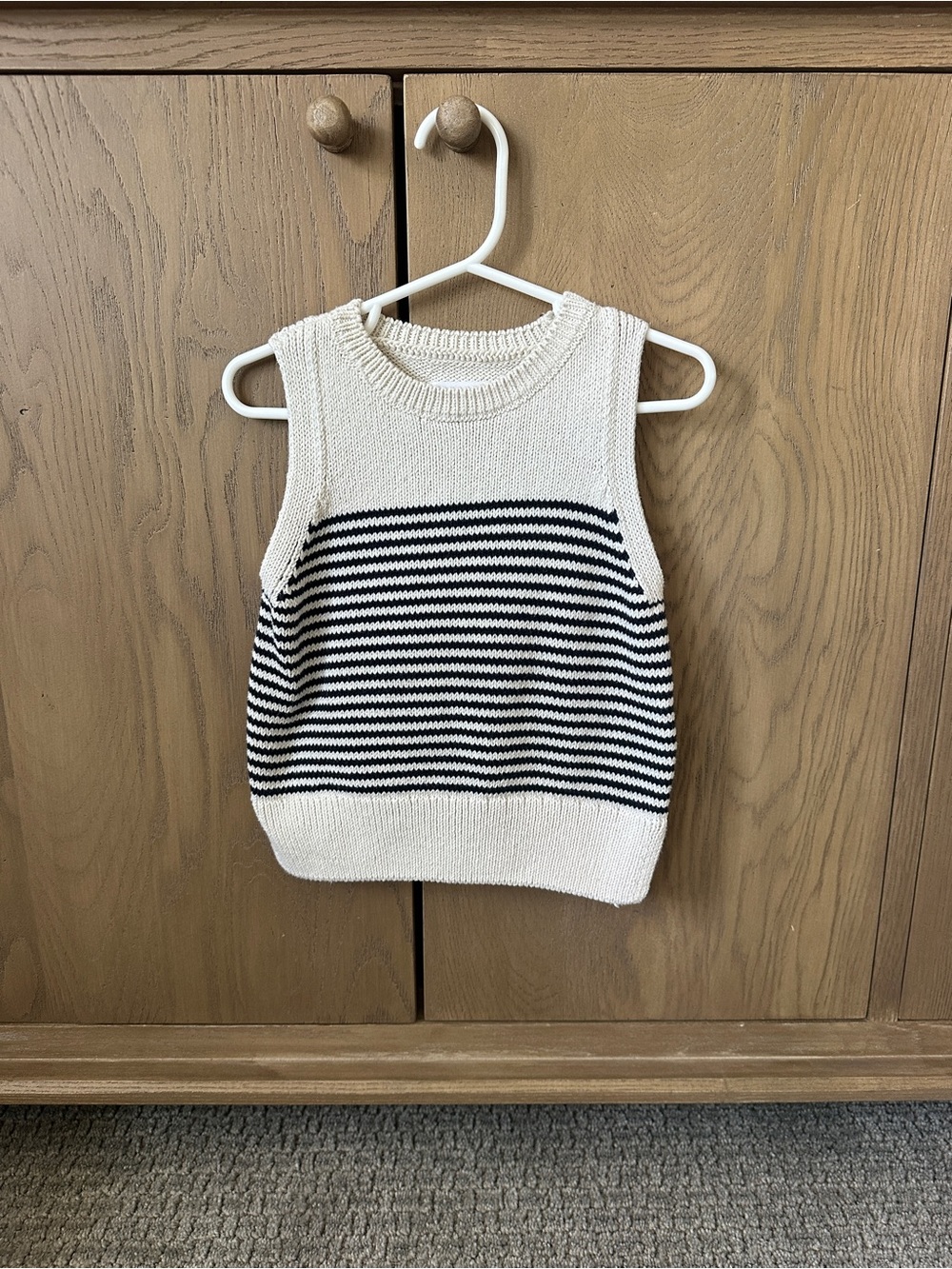 Girls Zara Cream and Black Striped Knit Sleeveless Sweater Vest